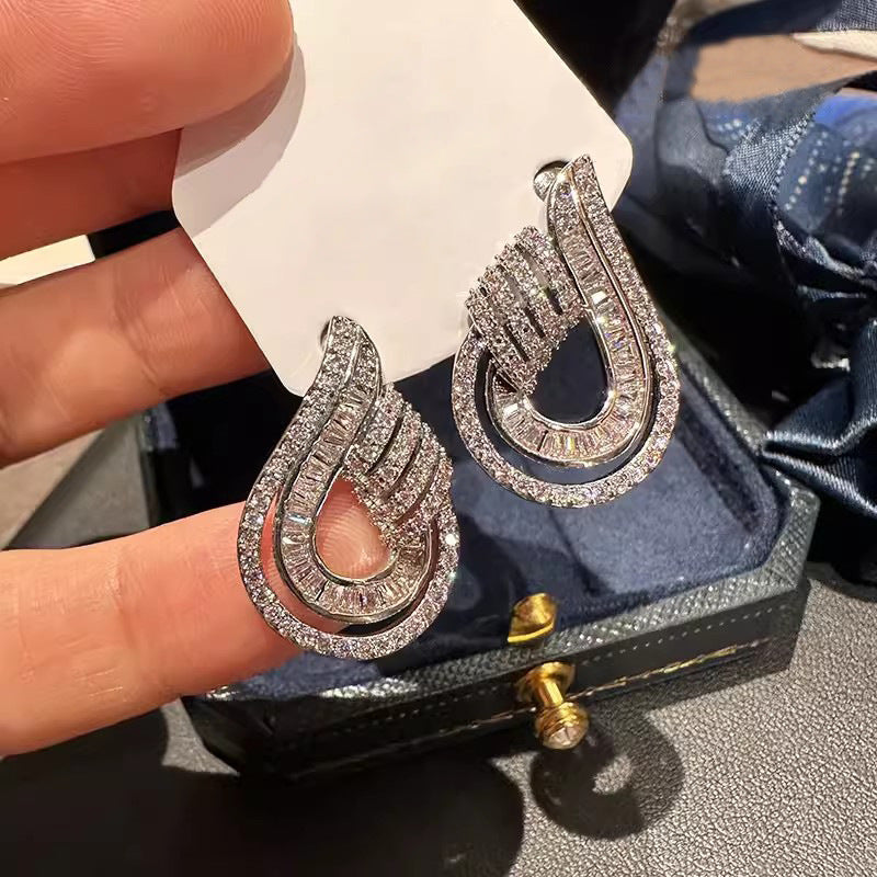 Beautiful Piece with Unique Style