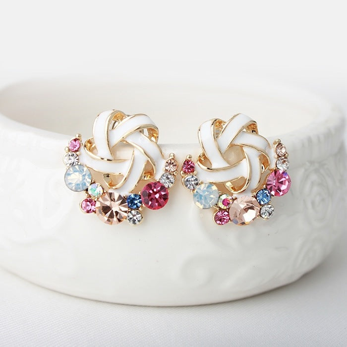 Charming Earring for Any Occasion