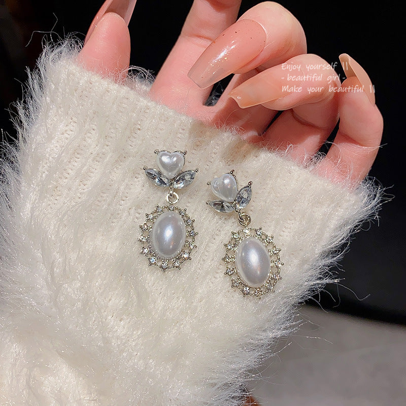Romantic Pearl Earring for Special Moments