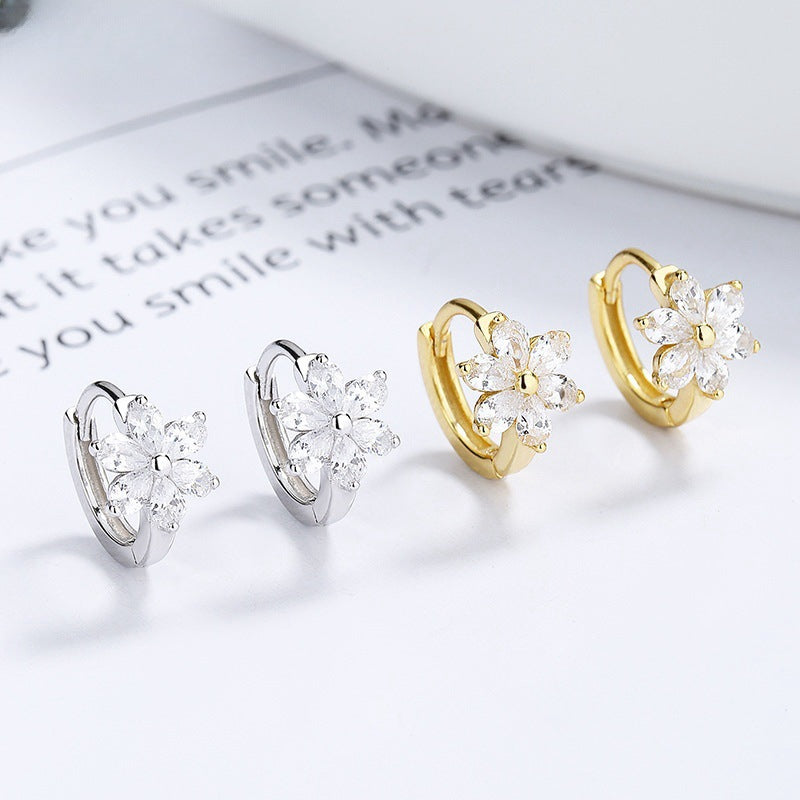 Charming Earring for Any Occasion