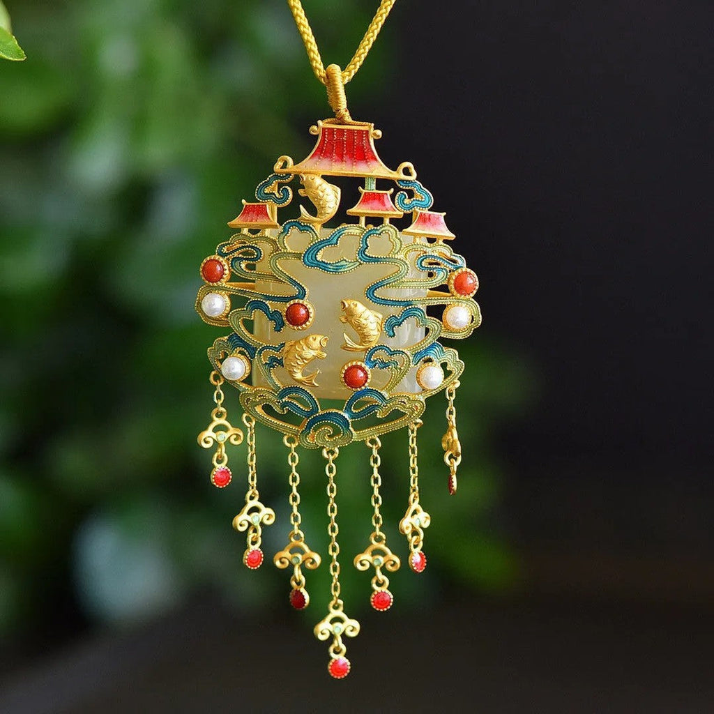 Charming Gold Necklace for Any Occasion