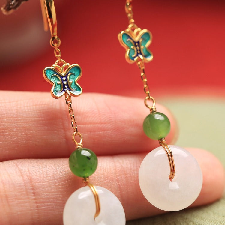 Beautiful Silver Earring with Unique Style