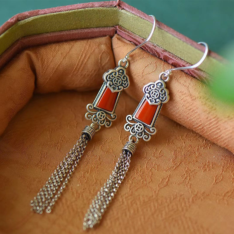Classic Silver Earring with Timeless Appeal