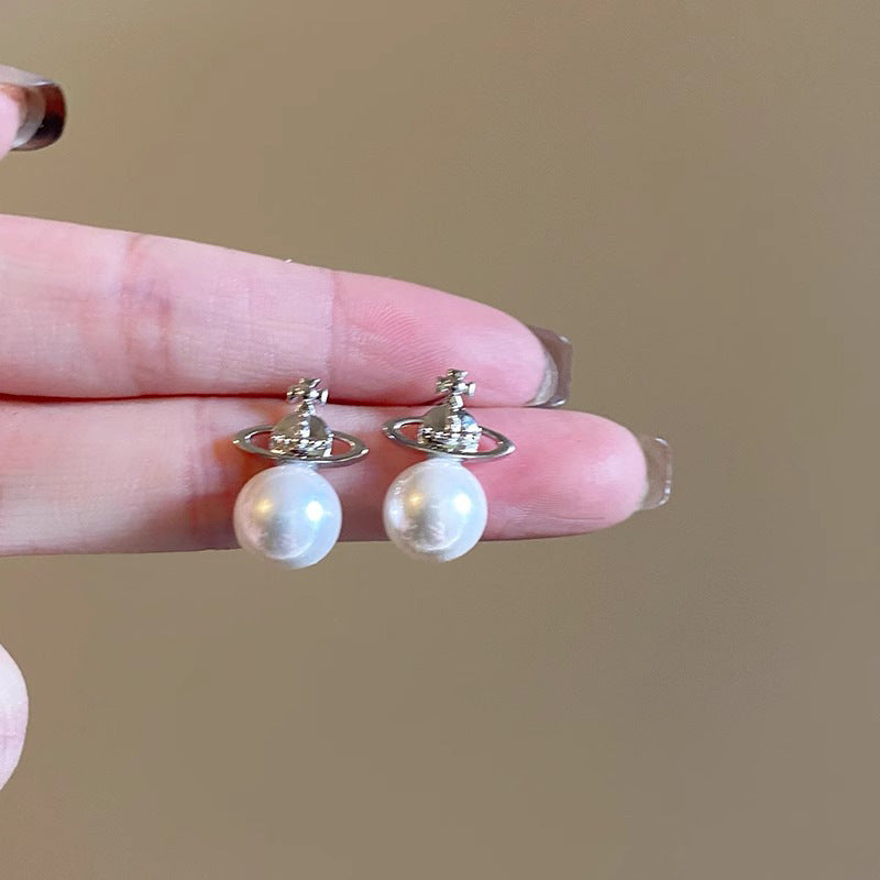 Stunning Pearl Earring for Daily Wear