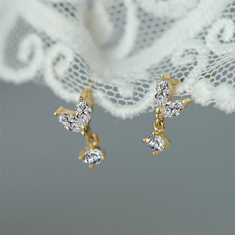 Romantic Earring for Special Moments
