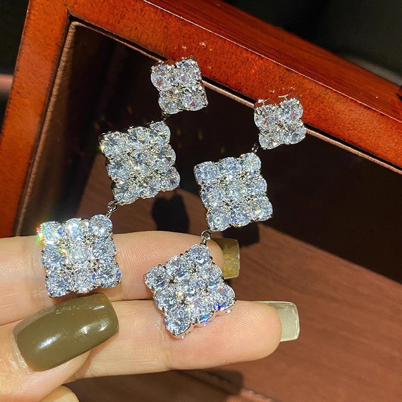 Elegant Earring for Every Occasion