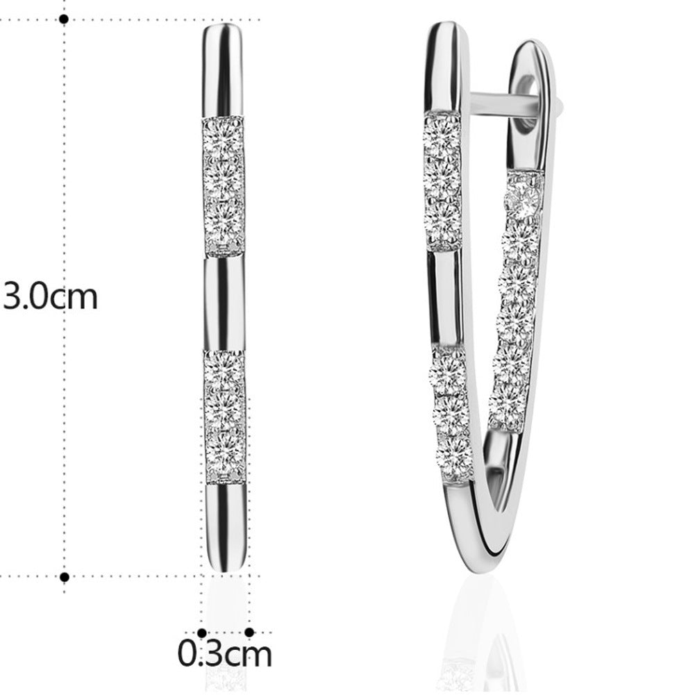 Charming Gold Earring for Any Occasion