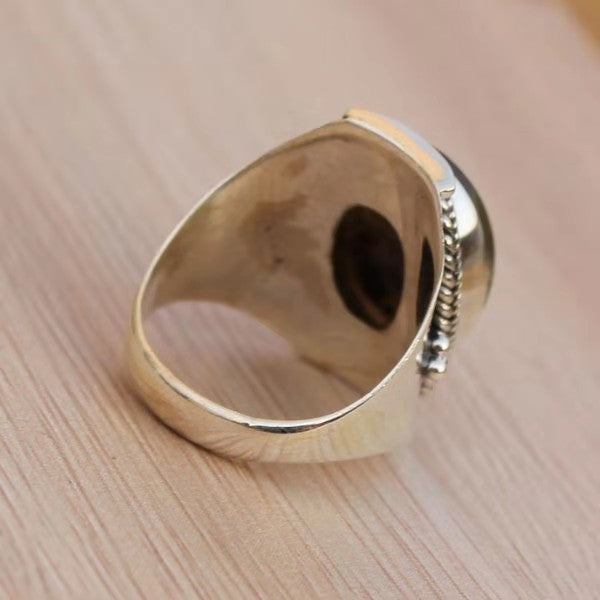 Classic Ring with Timeless Appeal