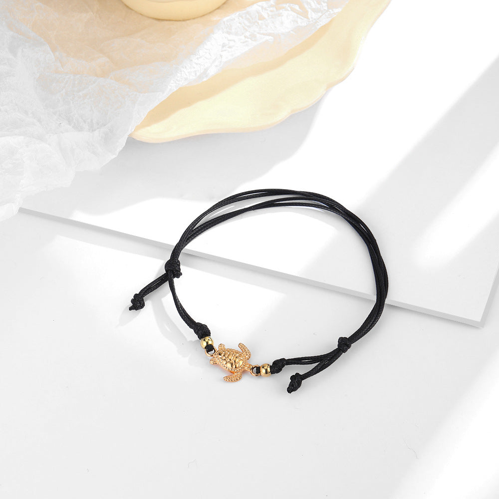 Classic Gold Bracelet with Timeless Appeal