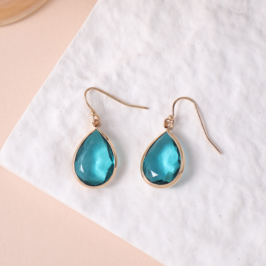 Charming Earring for Any Occasion