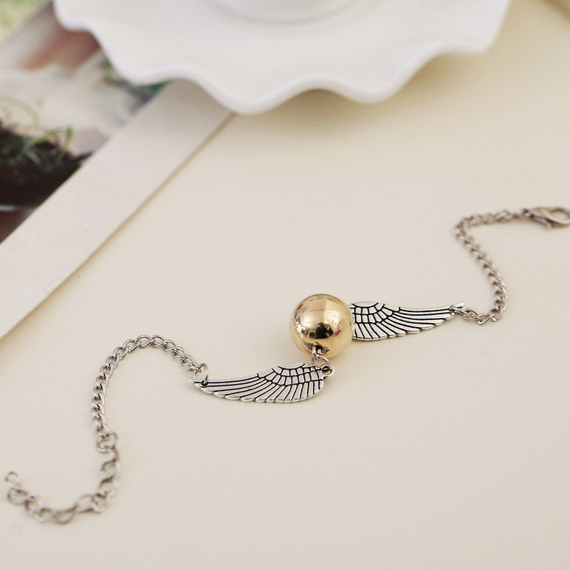 Stunning Gold Bracelet for Daily Wear