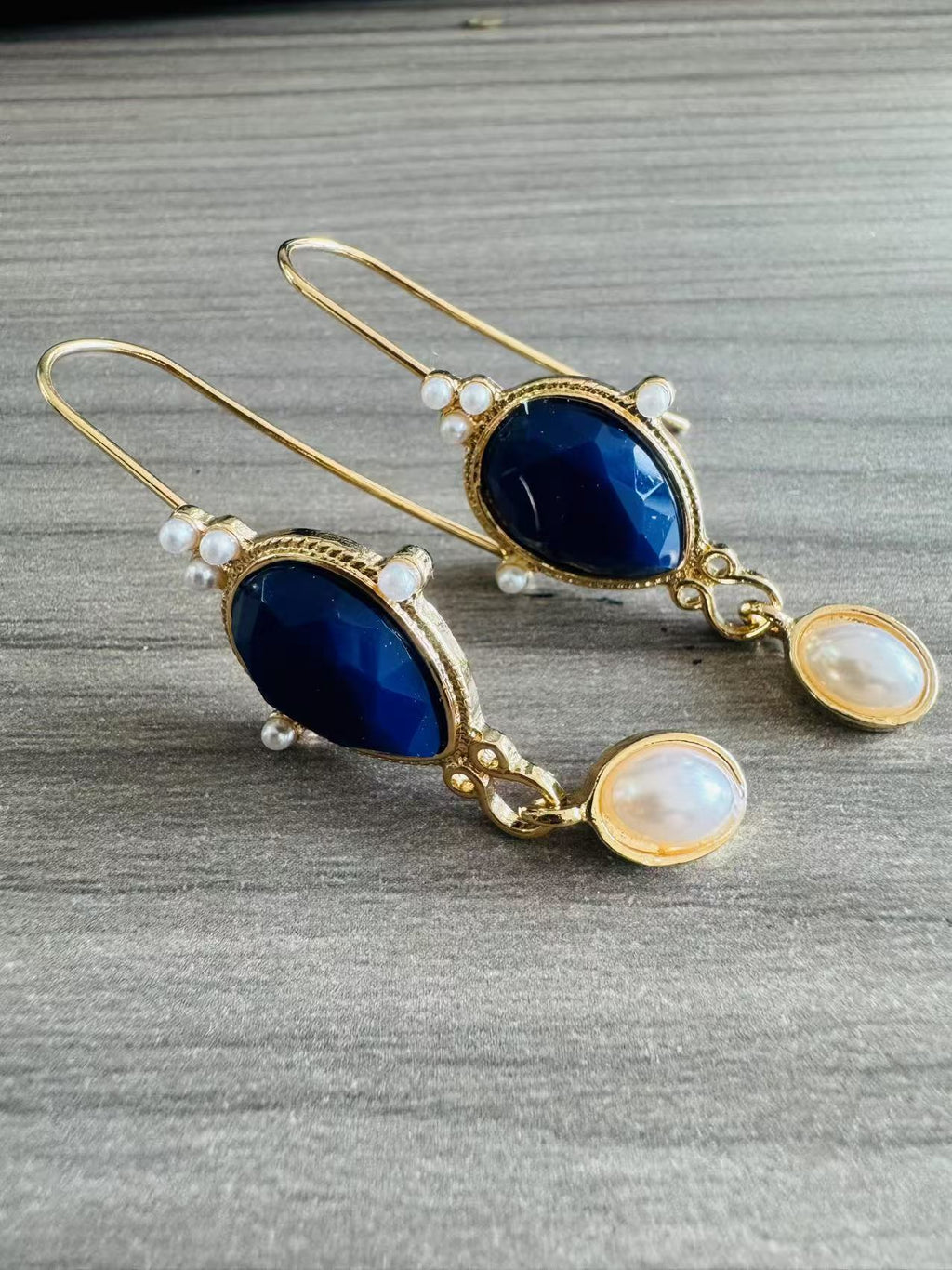 Classic Pearl Earring with Timeless Appeal