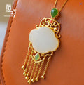Romantic Gold Necklace for Special Moments