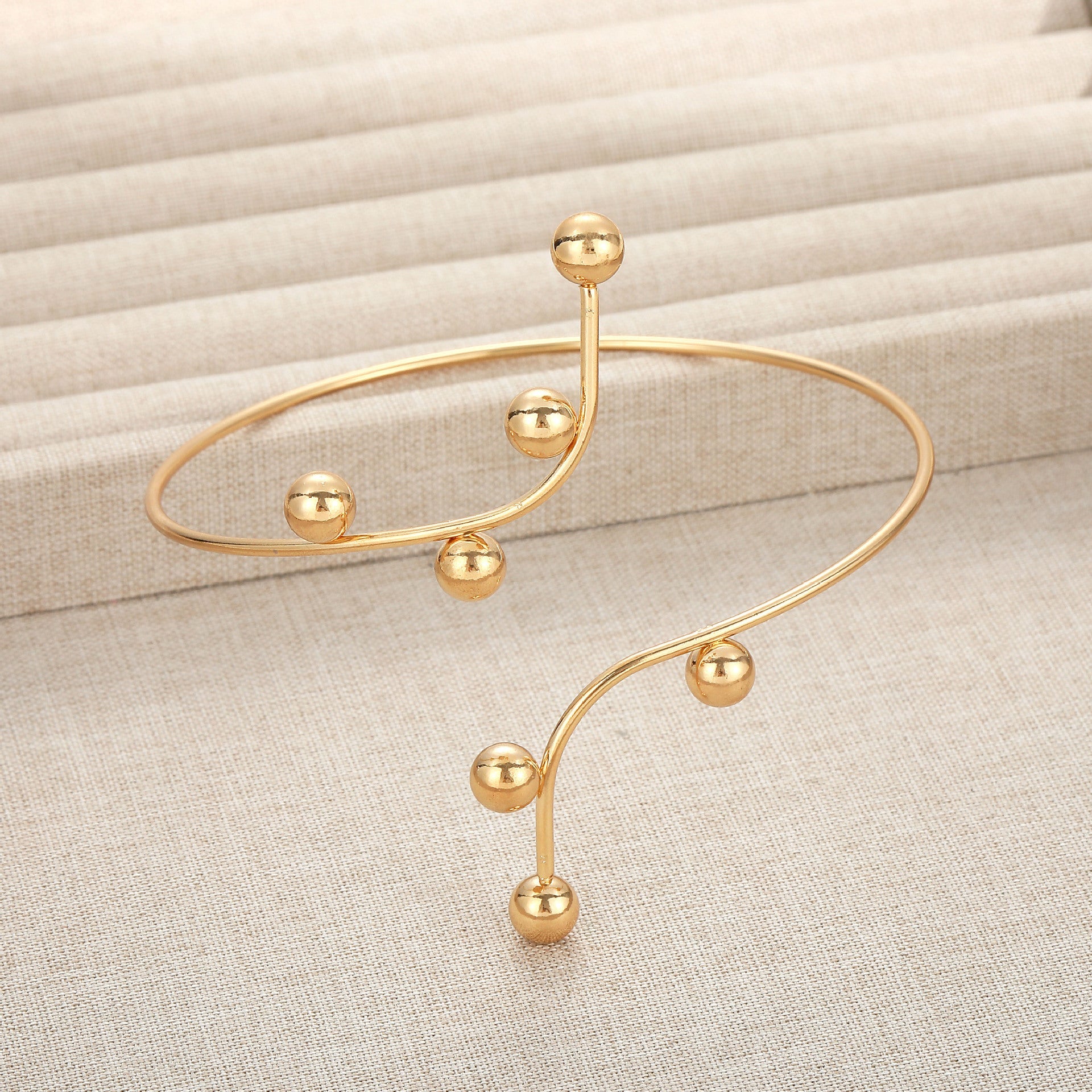 Elegant Piece for Every Occasion