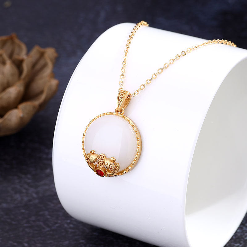 Elegant Gold Necklace for Every Occasion