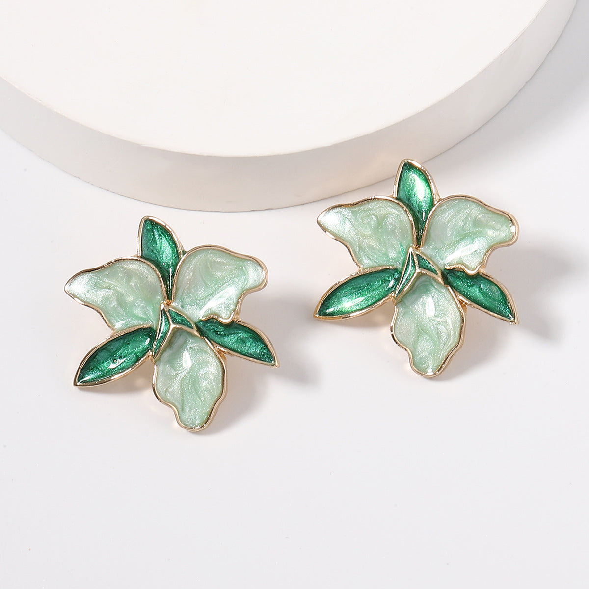Classic Earring with Timeless Appeal