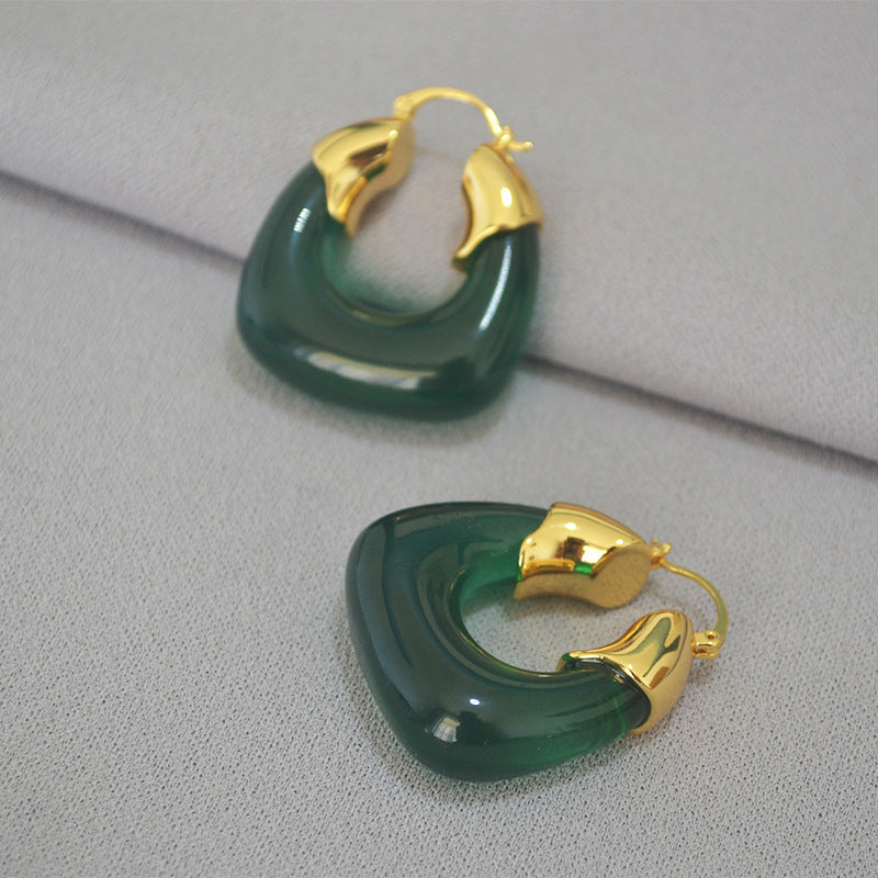Romantic Gold Earring for Special Moments