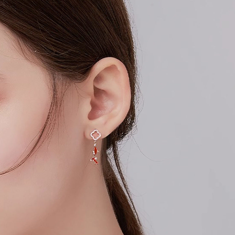 Charming Earring for Any Occasion