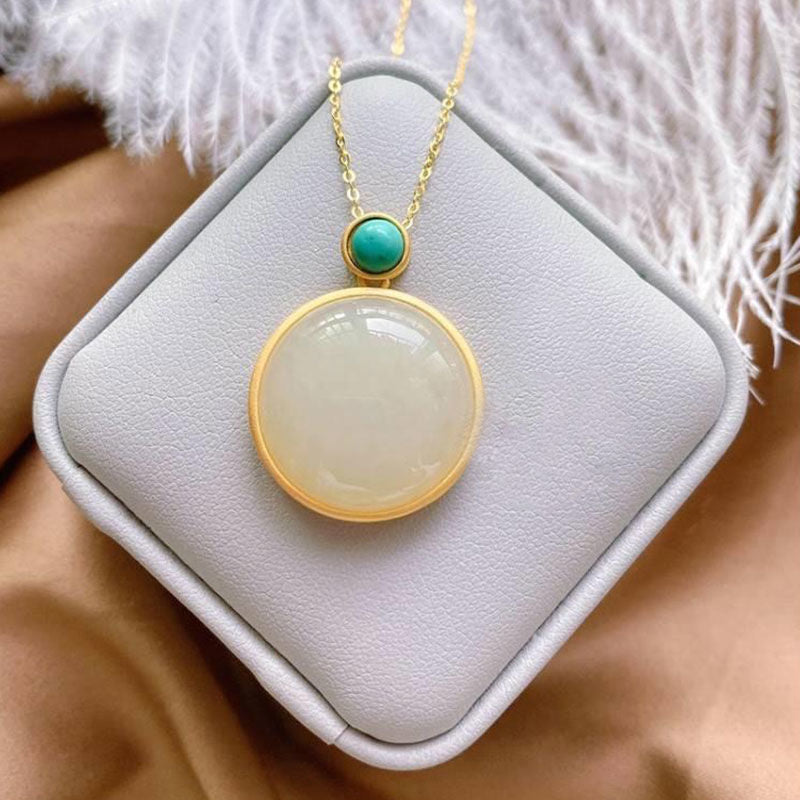 Elegant Silver Necklace for Every Occasion