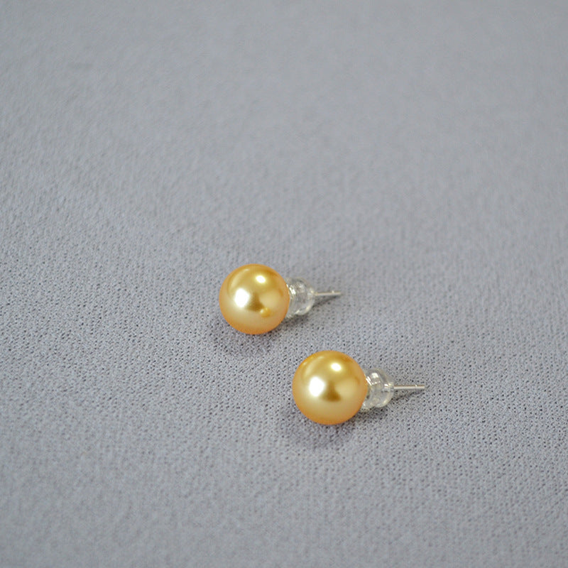 Beautiful Gold Earring with Unique Style
