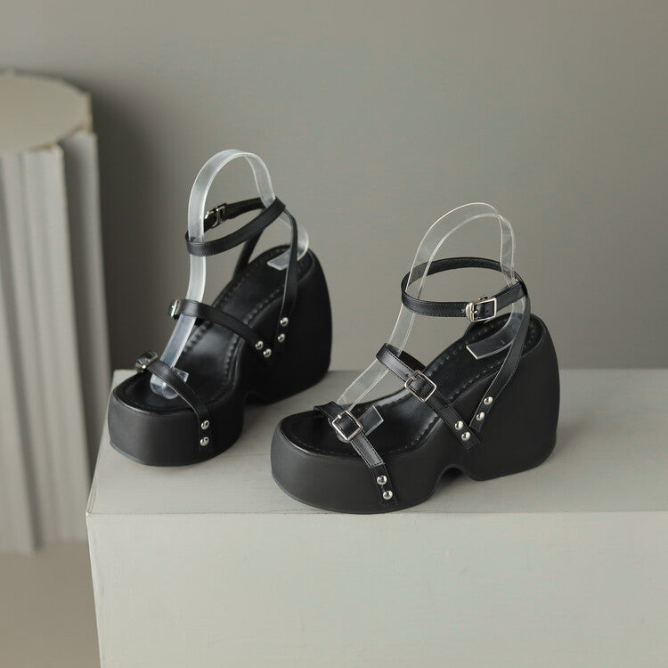 Beautifully Crafted Orthopedic Sandals