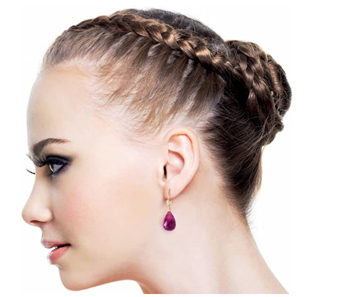 Classic Gold Earring with Timeless Appeal