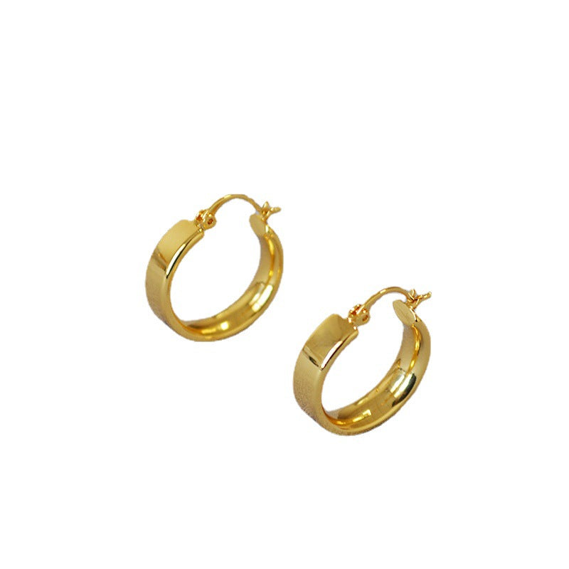 Beautiful Gold Earring with Unique Style