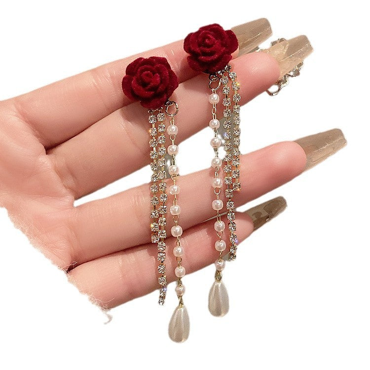 Classic Pearl Earring with Timeless Appeal
