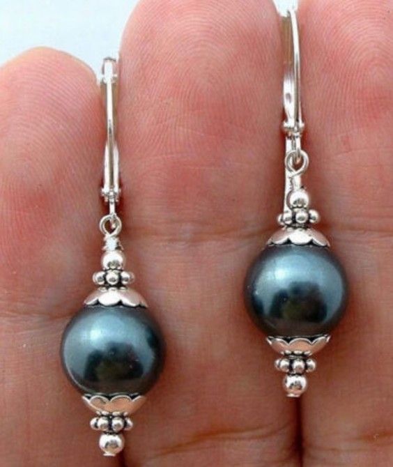 Stunning Pearl Earring for Daily Wear