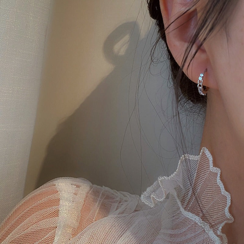 Romantic Earring for Special Moments