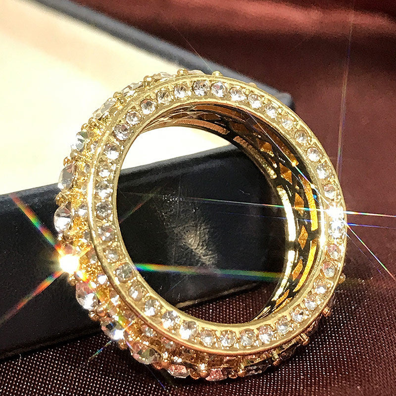Charming Gold Ring for Any Occasion