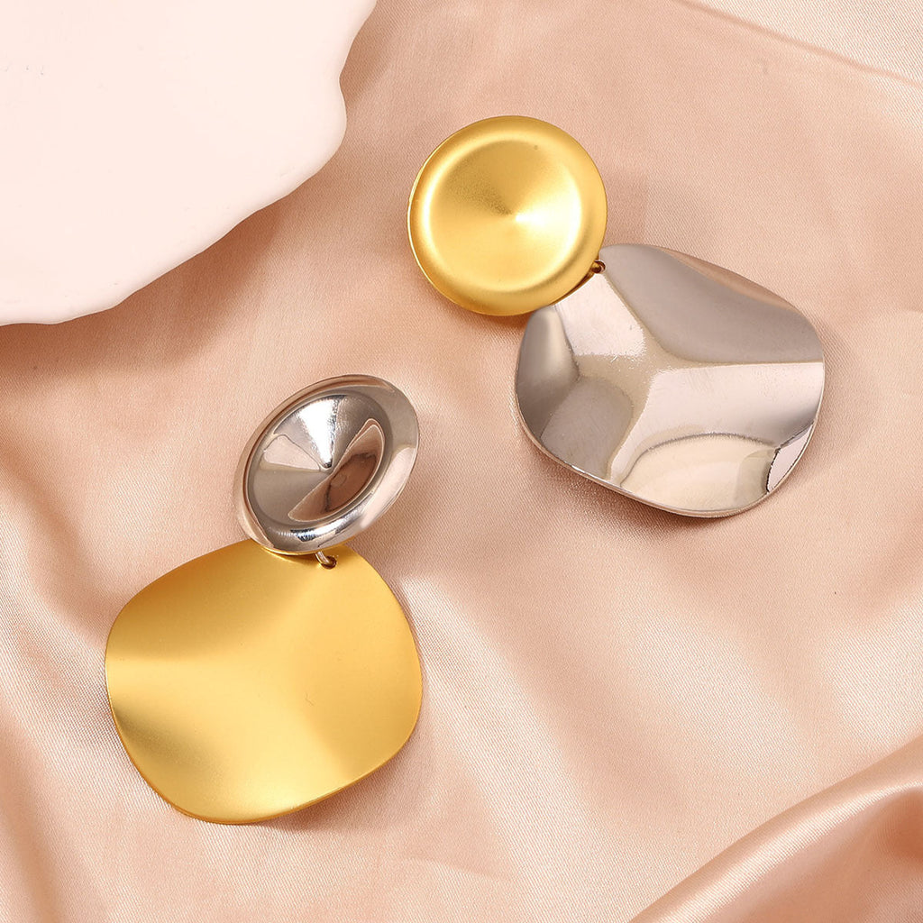 Classic Earring with Timeless Appeal