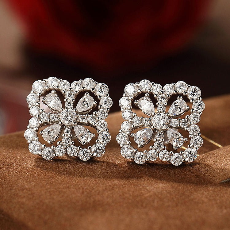Elegant Earring for Every Occasion