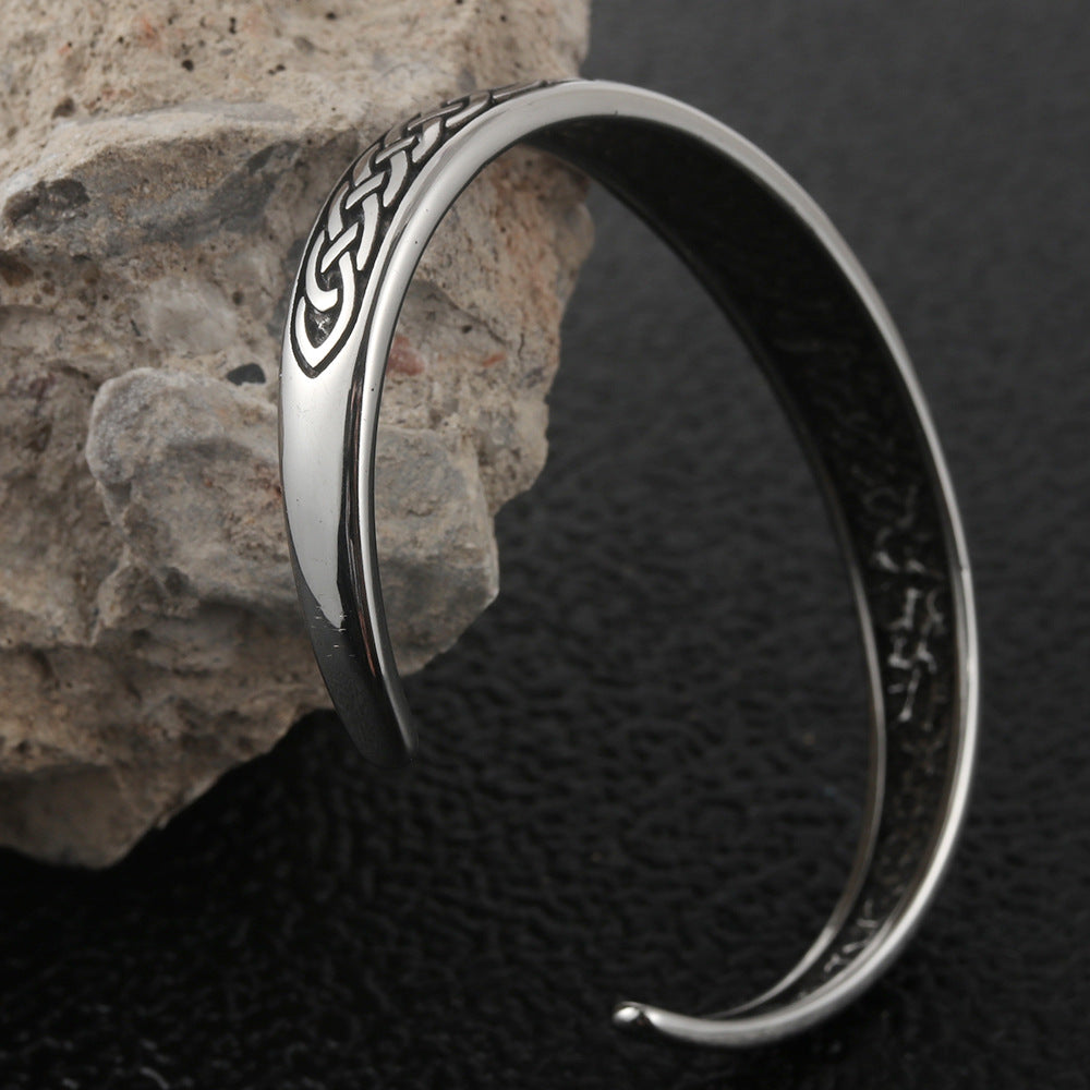 Classic Bracelet with Timeless Appeal