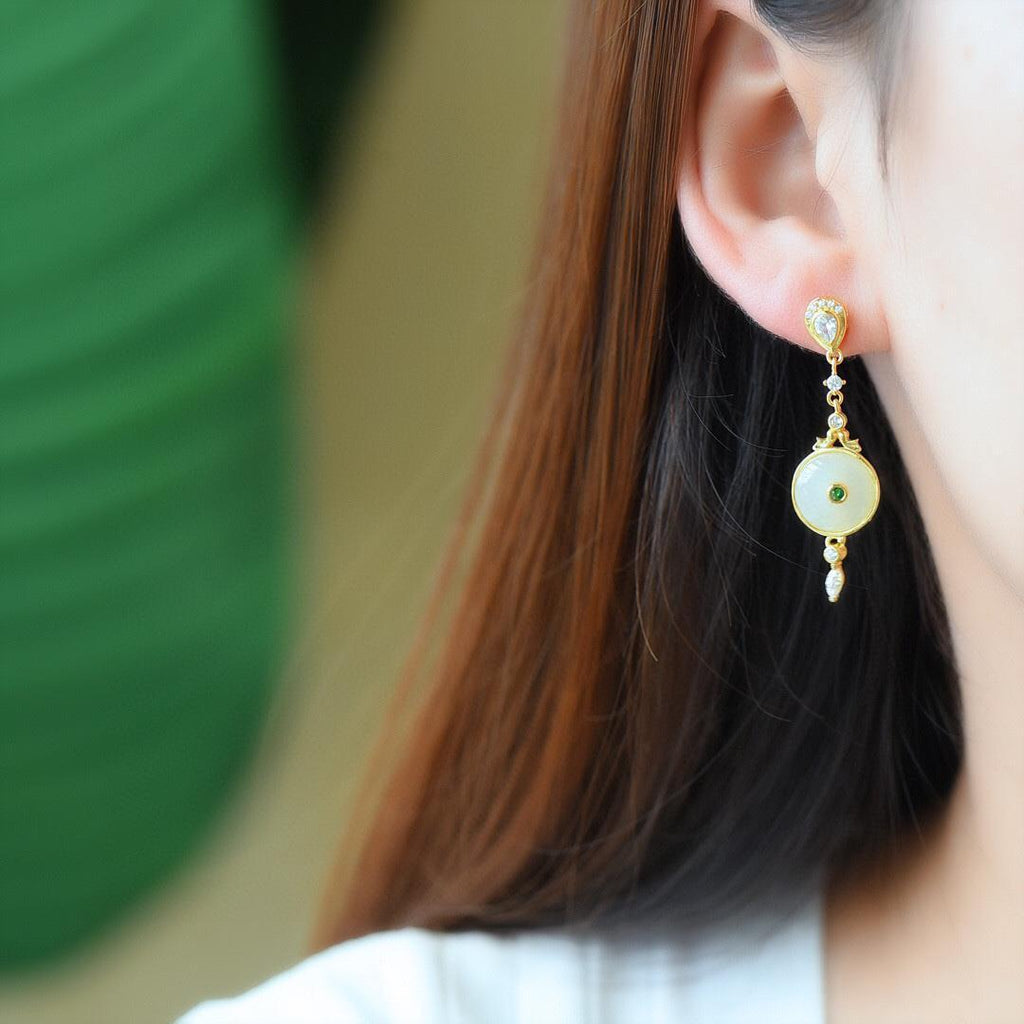 Stunning Gold Earring for Daily Wear