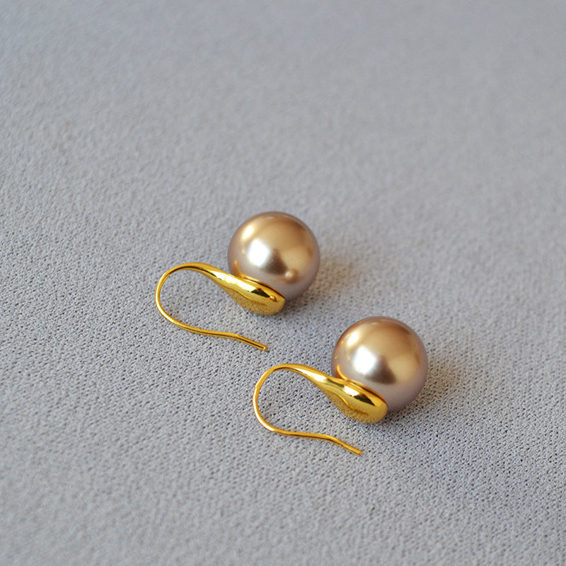 Romantic Silver Earring for Special Moments