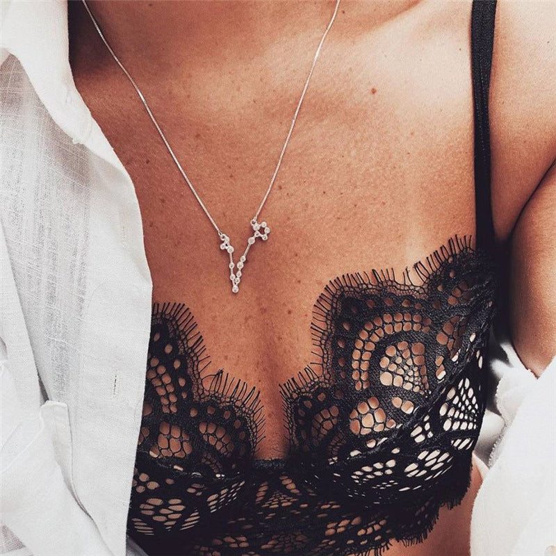 Beautiful Gold Necklace with Unique Style