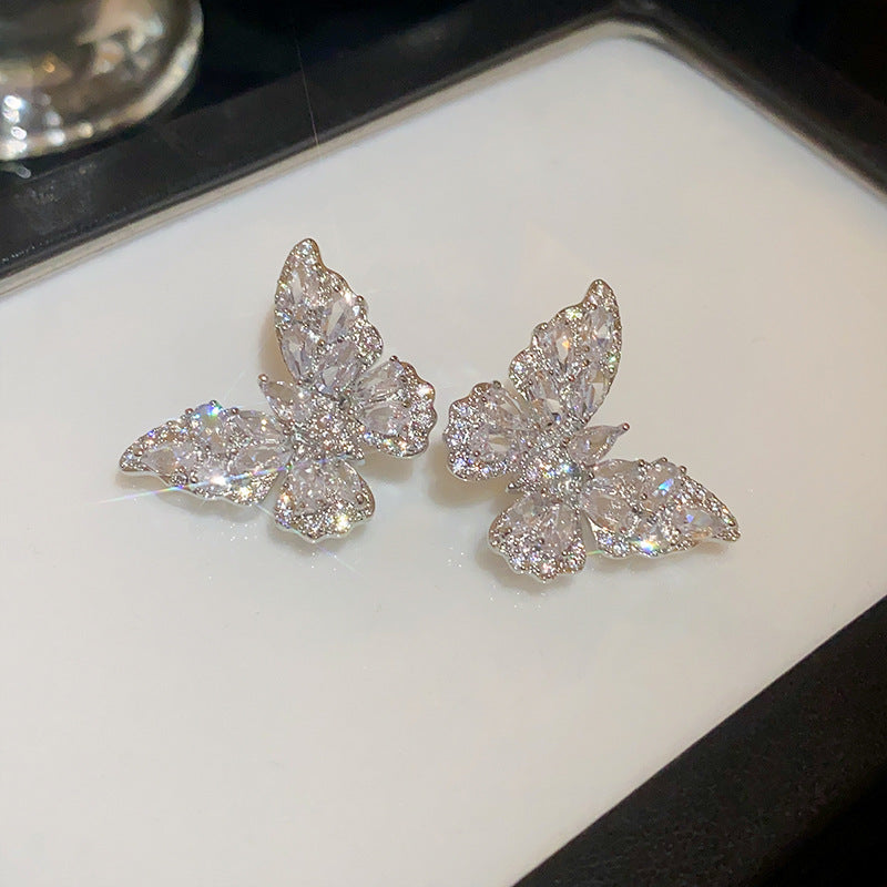 Stunning Earring for Daily Wear