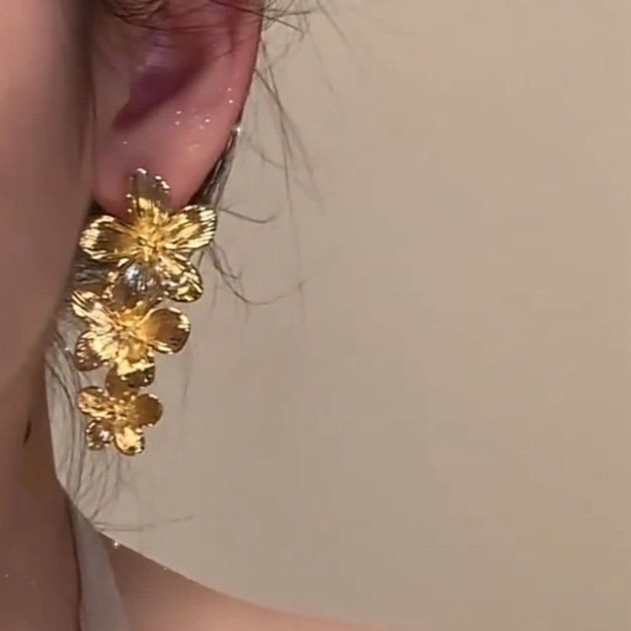 Stunning Earring for Daily Wear