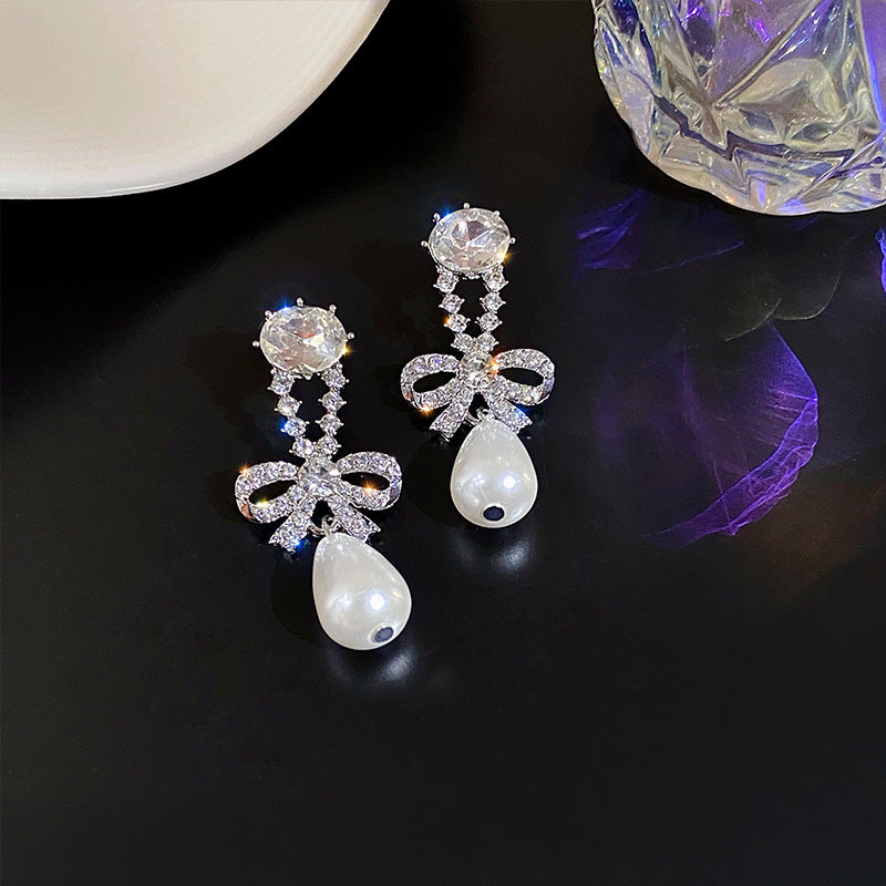 Charming Pearl Earring for Any Occasion