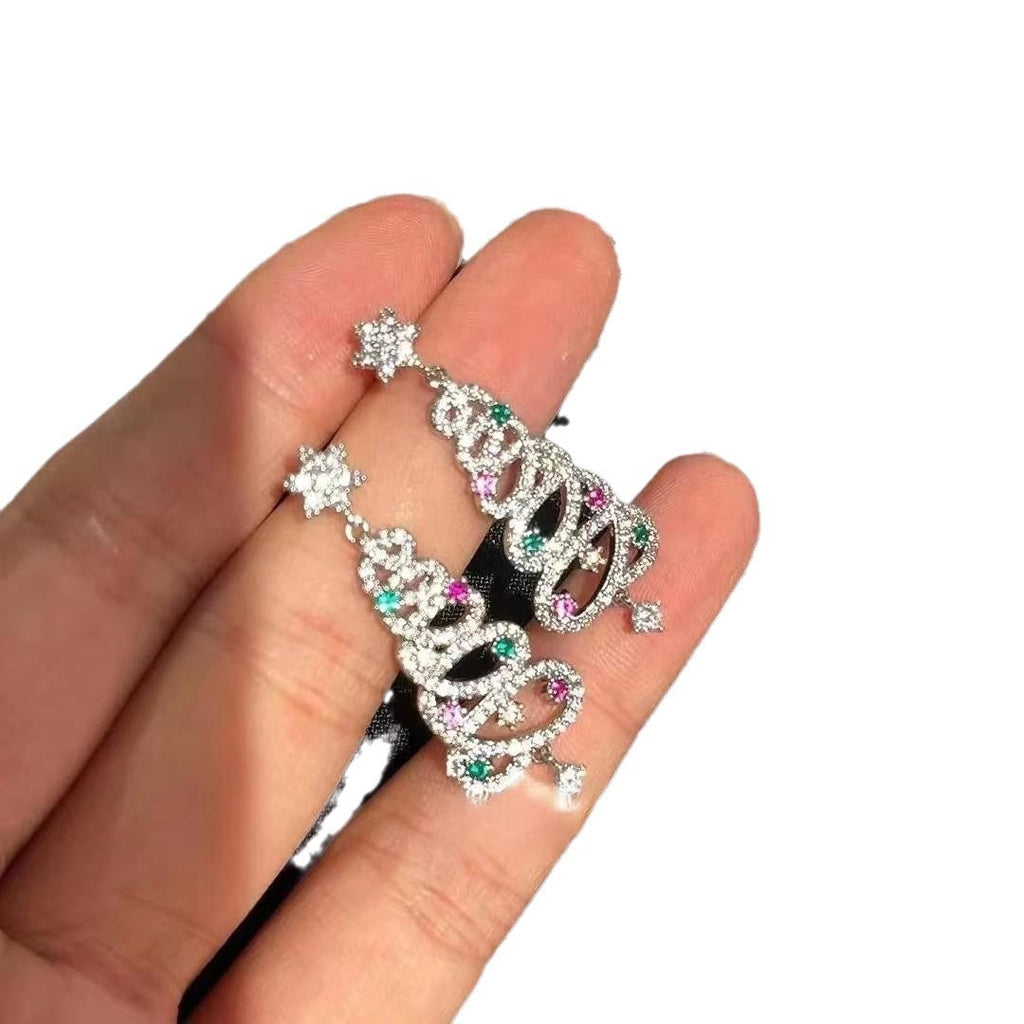 Charming Earring for Any Occasion