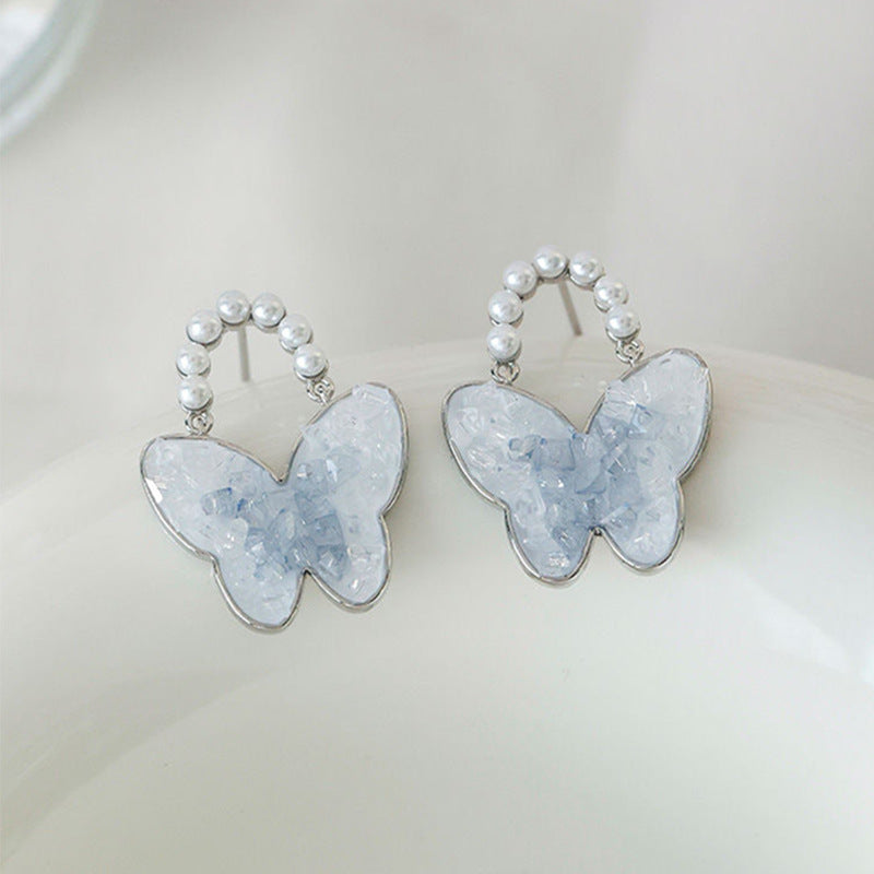 Delicate Artisan Pearl Earring