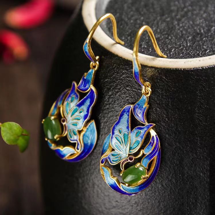 Romantic Earring for Special Moments