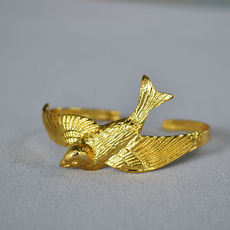 Delicate Artisan Gold Bracelet