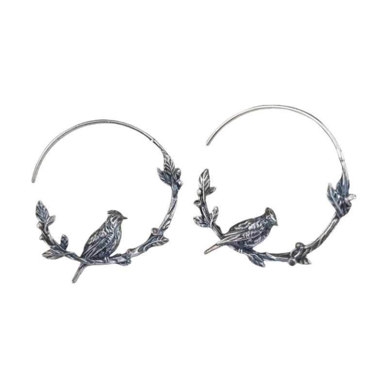 Charming Earring for Any Occasion