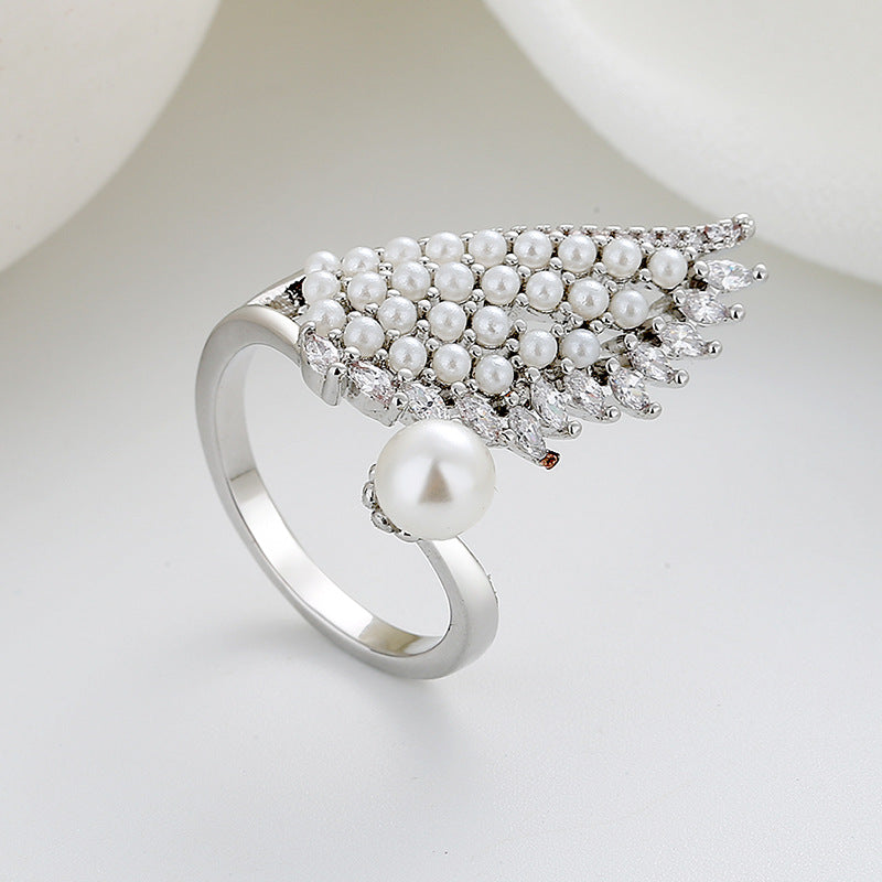 Classic Pearl Ring with Timeless Appeal