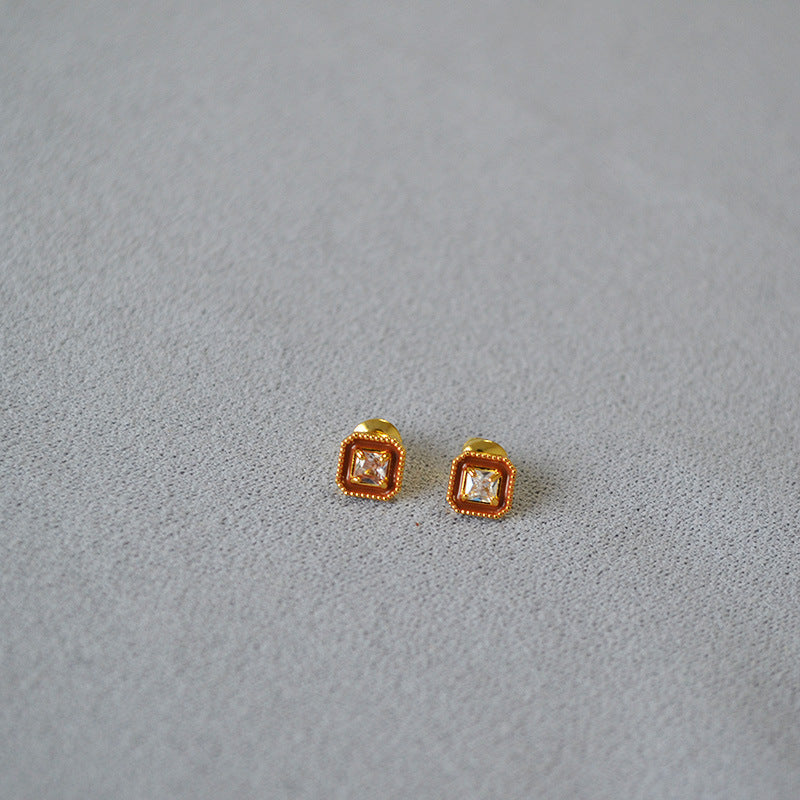 Elegant Silver Earring for Every Occasion