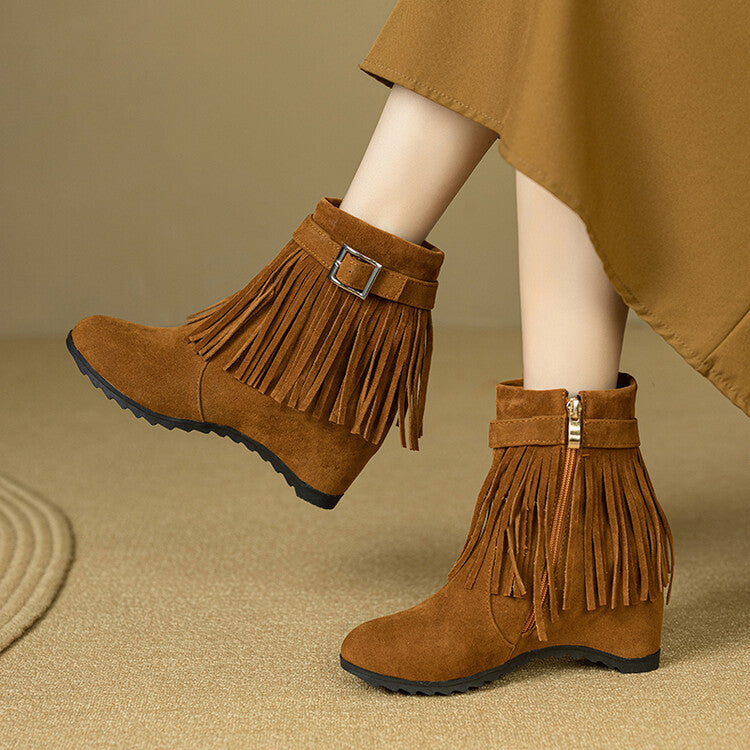 Graceful Orthopedic Boots for Modern Look