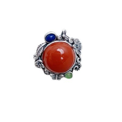 Classic Silver Ring with Timeless Appeal