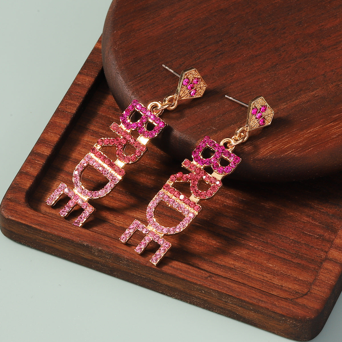 Charming Earring for Any Occasion